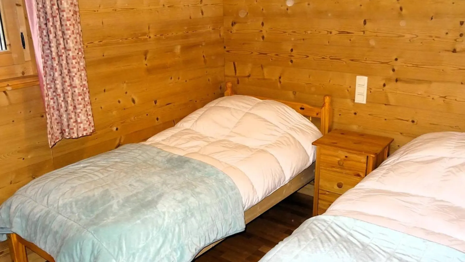 Chalet Familial Aux Gets, 8 Pers, 150M Des Pistes, 4 Chambres, 4 Sdb, Terrasse Sud, Proche Lac - Fr-1-802-71 Les Gets 0*,  France